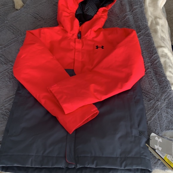 New under armor coat. - Picture 2 of 6